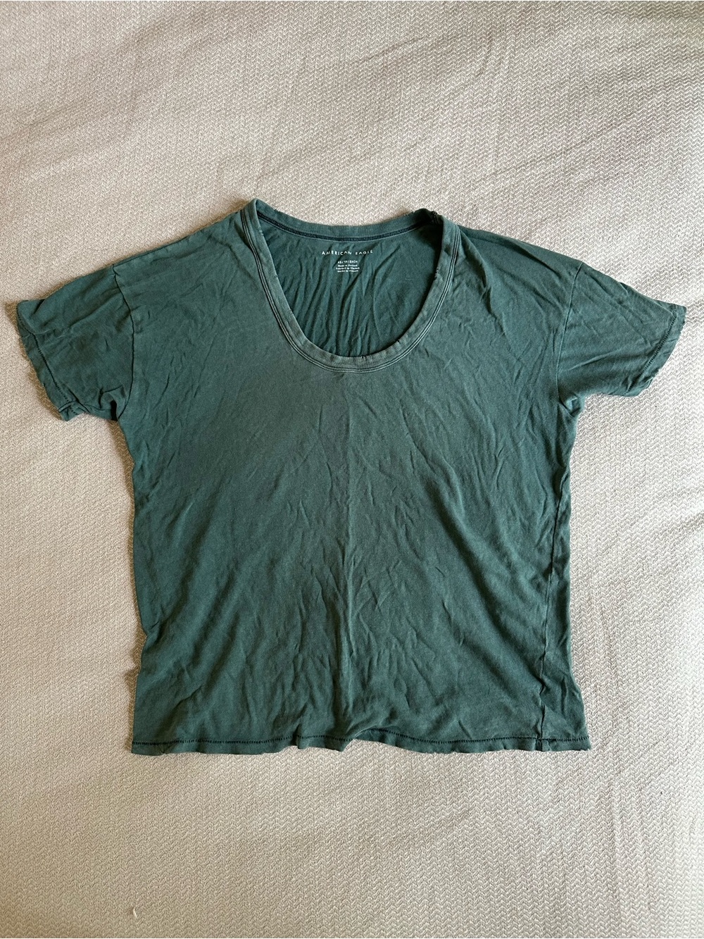 American Eagle Outfitters Short Sleeve Scoop Neck Tee in Muted Dark Teal Green